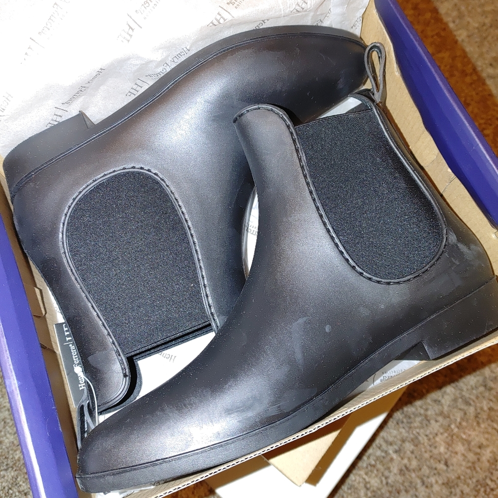 Women's Rainboot